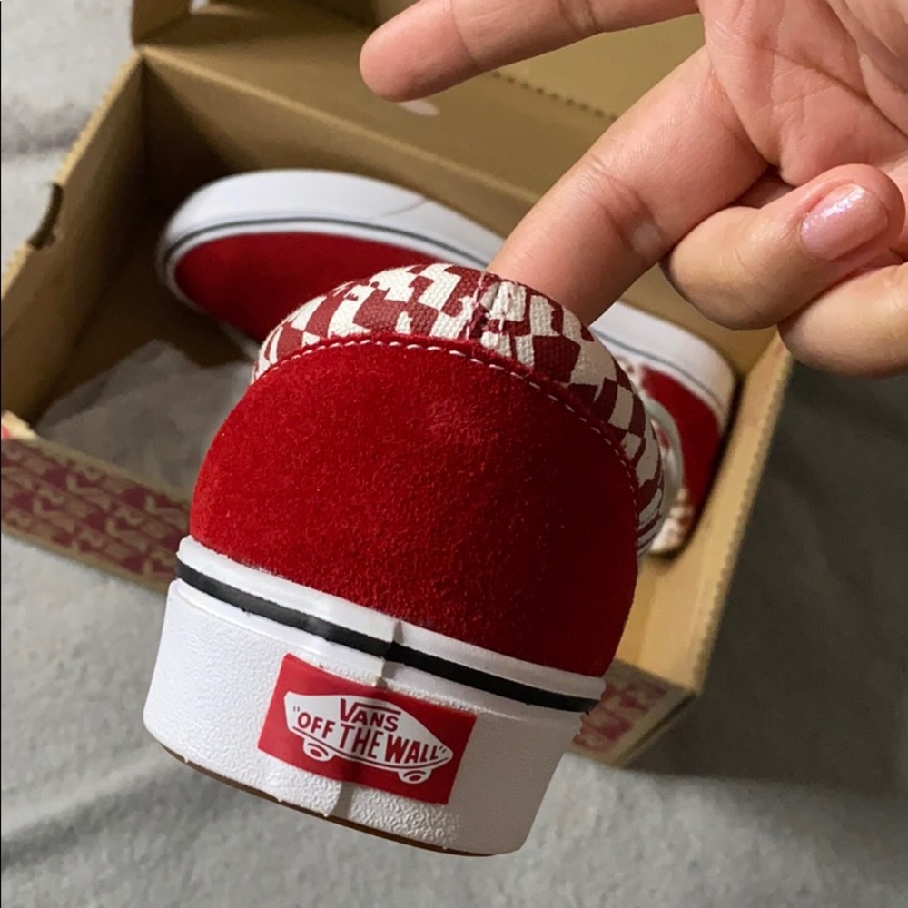 Vans - Picture 4 of 7